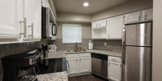 Deerwood Apartments Gallery 1