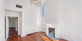 623 ROYAL Street Gallery 18