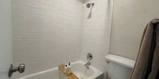 Kensington Court Gallery 141
