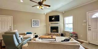 Spacious 4BR/3BA Baylor Bubble Home Minutes from Campus! Gallery 4