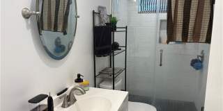 12917 Gladstone Gallery 8