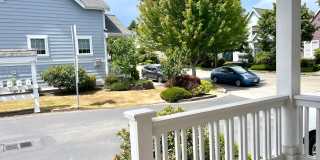 Desirable Downtown Poulsbo Place condo Gallery 4