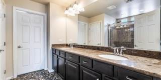 5282 Ledgewood Creek Avenue Gallery 18