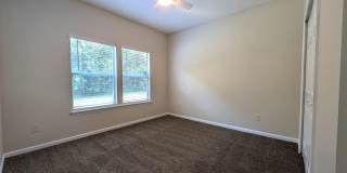 READY NOW!! Great 4 Bedroom, 2 Bath House with a HUGE yard - Near I-295 & Dunn with quick access to I-95, Baptist North Medical Campus and River City Marketplace Gallery 14