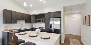 Savannah at Pike Creek Gallery 1