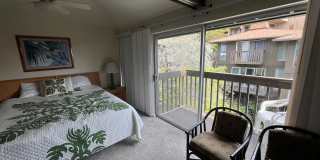 1 Bed/2 Bath Condo in downtown Kona (furnished) Gallery 1