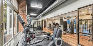 100 West Chestnut Apartments Gallery 11