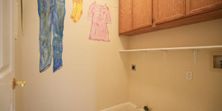 Charming Three Bedroom Napa Home Close to Queen of the Valley Medical Center Gallery 18