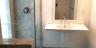 6580 Indian Creek Drive Gallery 10
