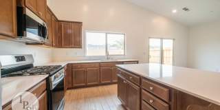 2022 South/East Fresno Home, 4BR/2BA - Lots of Amenities! Gallery 17