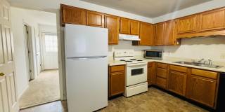 4 Bedroom 3 Bath with Den Townhouse 4 Bedroom 3 Bath with Den Townhouse Gallery 8