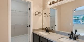 AMAZING COMPLETELY REMODELED CONDO IN NW Gallery 10