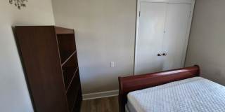 Room in 4 Bedroom Home at Edith Ave Gallery 30