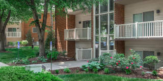 Huntington Square Gallery 5