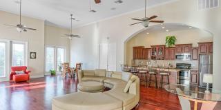 Royal Gulf Apartments Gallery 8