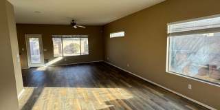 Cozy 3 Bed 2 Bath with Enclosed Den! Cozy 3 Bed 2 Bath with Enclosed Den! Gallery 4