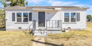 2000 North Douglas Boulevard Gallery 1