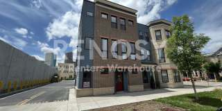 Don't miss this Spacious Townhome in the Heart of Denver Gallery 1