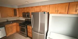 Spacious 3BR Home in Overbrook Park – Front Yard, Modern Kitchen, Washer and Dryer  Basement Gallery 1