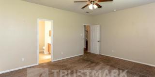 212 Crowfoot Gallery 18