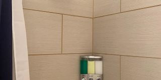 Room in 4 Bedroom Home at Jones Ave NW Gallery 11