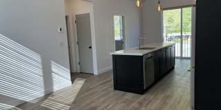446 Michigan Avenue Gallery 1