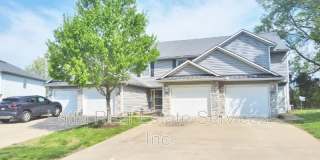 3215 SW Iron Creek Dr 3215 SW Iron Creek Dr Gallery 1