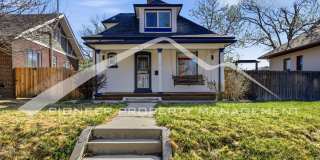 Beautiful Home with Fenced Yard and Washer/Dryer Gallery 1