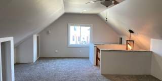 $1,600 - One of a Kind Bungalow in Hamtramck Gallery 14