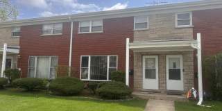 208 Dee Road Gallery 1