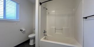 Grand 5 Bedroom Home Featuring 19ft Ceilings, Family Room & Main-Level Suite Gallery 53