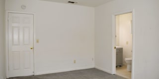 Beautiful 3 Bedroom and 2 Bathroom Home Gallery 13