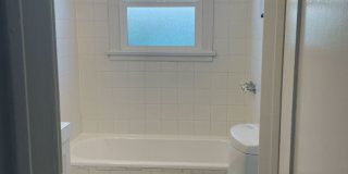 1002-1012½ N. Sweetzer Ave. Gallery 22