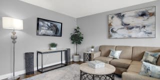 Verona at Silver Hill Gallery 16