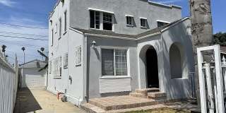 713 W 49th Pl Gallery 1