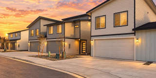 1 month FREE!  BRAND NEW Townhome in the Desirable Southridge Area! Gallery 1