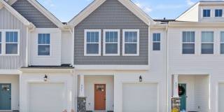 Perfectly Appointed Greenville Townhome 3bed/2.5 bath Gallery 1