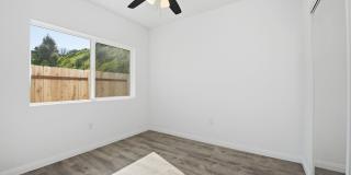 BRAND NEW! Gallery 10