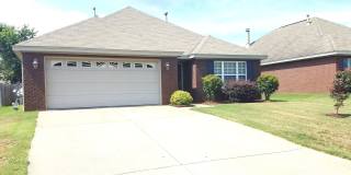 POOL Service INCLUDED Beautiful 3 Bedroom, 2 Bath, 2 Car Garage Home in Brookstone subdivision in Prattville. Gallery 1