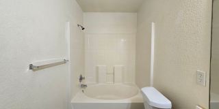 RENT REDUCTION - AVAILABLE NOW! Gallery 14