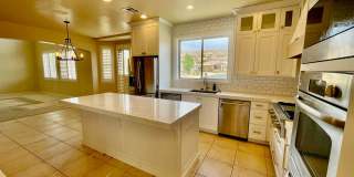 Beautiful Five Bedroom with Office in Desert Hills Gallery 10