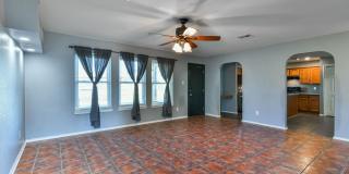 2-Story 3 Bedroom, 3 Bathroom Home with Solar Panels!!! Gallery 8