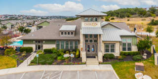Overlook at Stone Oak Park Apartments Gallery 2
