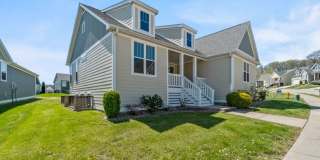 BEAUTIFUL Neighborhood Home! Gallery 1