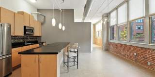 1627 Locust Street Gallery 20