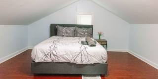 Huge 5 Bedroom House 5 minutes away from Yale! Huge 5 Bedroom House 5 minutes away from Yale! Gallery 11