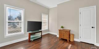 127 Morgan Street Gallery 15
