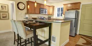 Regency Woods Apartment Homes Gallery 10