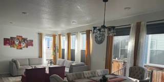 Charming 3BR House in Parker Gallery 5