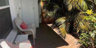 Unfurnished Beautiful Studio Retreat in Treasure Island – Minutes from the Beach! Gallery 3